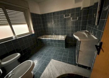 Bagno - Quadrilocale Via Gorizia
 
24, Adrano - foto 33