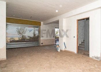 Stanza vuota - Villa a Schiera via sciarone
 
15, Aci Castello - foto 27