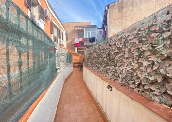 Balcone - Trilocale Via Jacopo Lo Verde
 
18, Catania - foto 3