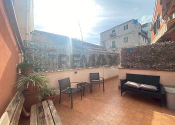 Terrazza - Trilocale Via Jacopo Lo Verde
 
18, Catania - foto 6