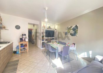 Sala da pranzo - Trilocale Via Jacopo Lo Verde
 
18, Catania - foto 8