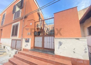 Edificio all\'aperto - Trilocale Via Jacopo Lo Verde
 
18, Catania - foto 34