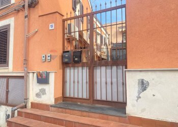 Edificio all\'aperto - Trilocale Via Jacopo Lo Verde
 
18, Catania - foto 36