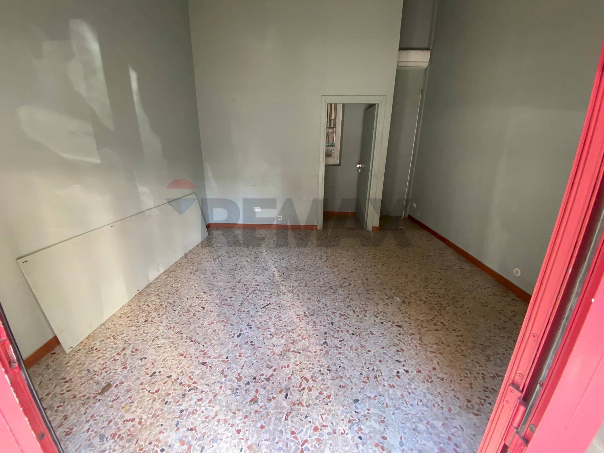 Stanza vuota - Shop Via Caronda
 
327 C, Catania - photo 3