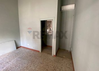 Stanza vuota - Shop Via Caronda
 
327 C, Catania - photo 4