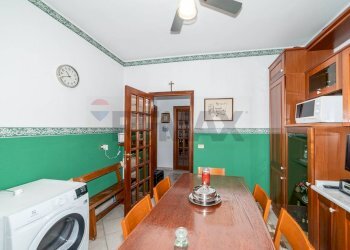 Sala da pranzo - Quadrilocale Viale Nitta
 
7, Catania - foto 6