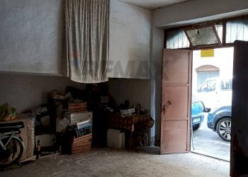 Soggiorno - Box Via pentolai
 
79, Caltagirone - foto 2