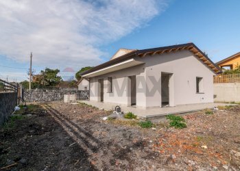 Casa all\'aperto - Villa Via Beato Angelico, Mascalucia - foto 1