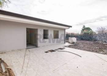 Terrazza - Trilocale Via Beato Angelico
 
snc, Mascalucia - foto 2