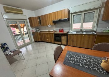 Cucina - Quadrilocale Via Gorizia
 
28, Adrano - foto 28