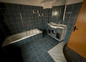 Bagno - Quadrilocale Via Gorizia
 
28, Adrano - foto 32