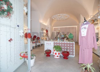 Non correlato - Shop Caltagirone - photo 2