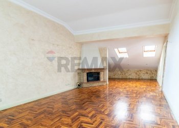 Stanza vuota - Attic Via Galileo Galilei
 
20, Paterno - photo 1