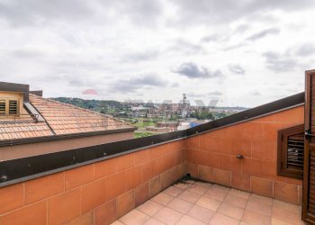 Terrazza - Attic Via Galileo Galilei
 
20, Paterno - photo 14