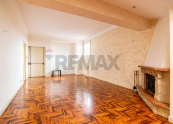 Stanza vuota - Attic Via Galileo Galilei
 
20, Paterno - photo 23