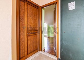 Hall / corridoio - Attic Via Galileo Galilei
 
20, Paterno - photo 24