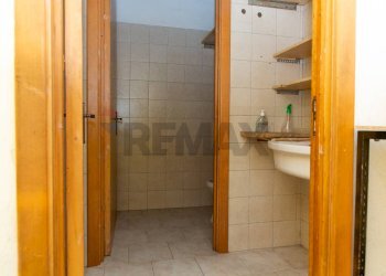 Bagno - Negozio Via Vittorio Emanuele III
 
236, Paterno - foto 10