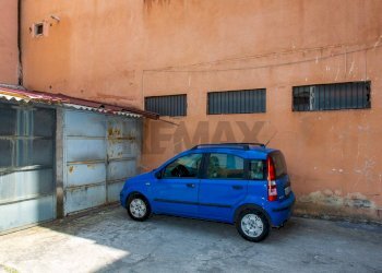 Edificio all\'aperto - Magazzino Via Circumvallazione
429/D, Paterno - foto 14