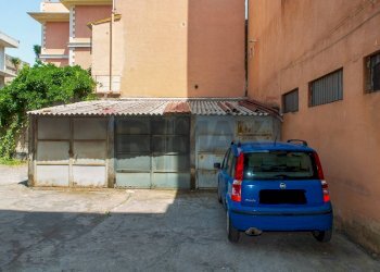 Edificio all\'aperto - Magazzino Via Circumvallazione
429/D, Paterno - foto 15