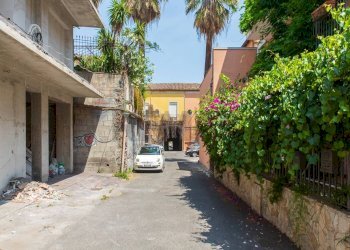 Edificio all\'aperto - Magazzino Via Circumvallazione
429/D, Paterno - foto 18