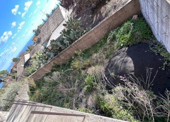 Edificio all\'aperto - Casa semi indipendente quattordicesima finita
 
20, Zafferana Etnea - foto 3