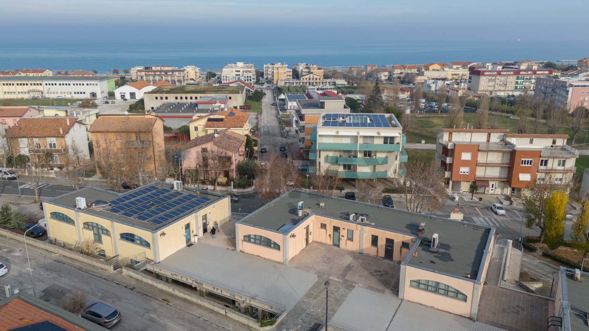 Edificio all\'aperto - Ufficio via delle Betulle
1, Montemarciano - foto 2