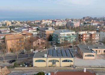 Edificio all\'aperto - Ufficio via delle Betulle
 
1, Montemarciano - foto 1