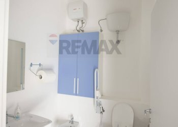 Bagno - Ufficio via delle Betulle
 
1, Montemarciano - foto 28