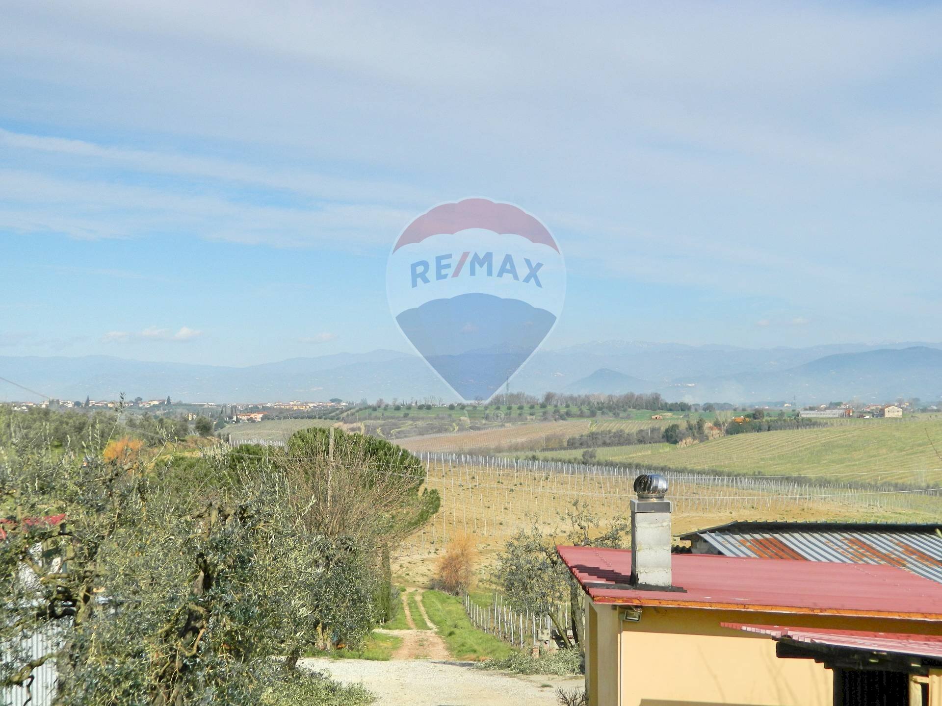 Vista balcone posteriore - Appartamento VIA CERRETANA
 
134, Vinci - foto 3