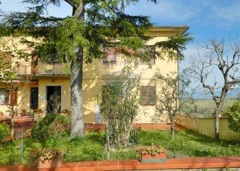 Casa esterno - Apartment VIA CERRETANA
 
134, Vinci - photo 1