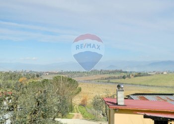 Vista balcone posteriore - Apartment VIA CERRETANA
 
134, Vinci - photo 3