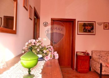 Corridoio - Apartment VIA CERRETANA
 
134, Vinci - photo 30