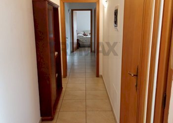 Hall / corridoio - Three-room apartment Via Meucci
 
11, Vinci - photo 4