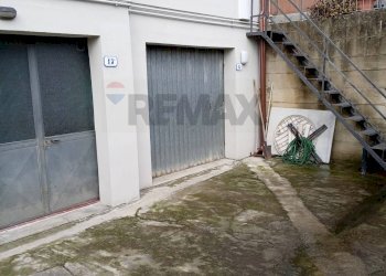 garage - Three-room apartment Via Meucci
 
11, Vinci - photo 16