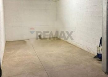 interno garage - Three-room apartment Via Meucci
 
11, Vinci - photo 18