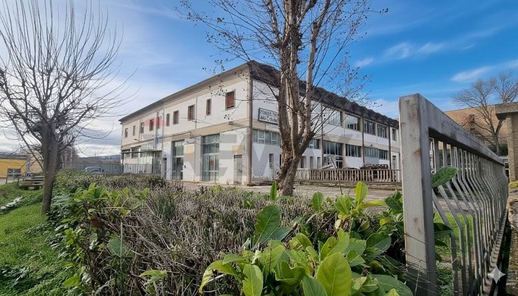 Edificio all\'aperto - Capannone Via Ciambellana
 
28, Vinci - planimetria 1