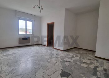 Stanza vuota - Capannone Via Ciambellana
 
28, Vinci - foto 21