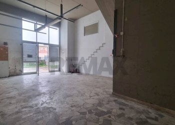 Stanza vuota - Capannone Via Ciambellana
 
28, Vinci - foto 22