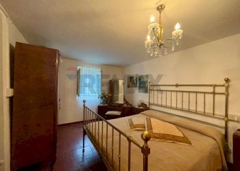 CAMERA MATRIMONIALE - Casa semi indipendente Localita' Valdibura, 2 51020 Sambuca Pistoiese PT
 
10, Sambuca Pistoiese - foto 16