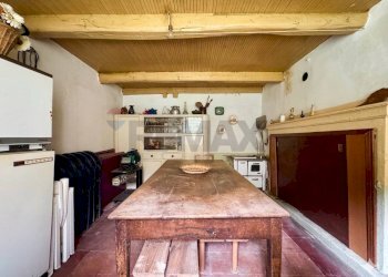 Sala da pranzo - Casa semi indipendente Localita' Valdibura, 2 51020 Sambuca Pistoiese PT, Sambuca Pistoiese - foto 8