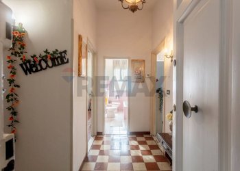 INGRESSO - Quadrilocale VIA FRA BARTOLOMEO
 
147, Prato - foto 1