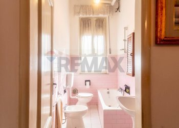 Bagno - Quadrilocale VIA FRA BARTOLOMEO
 
147, Prato - foto 13