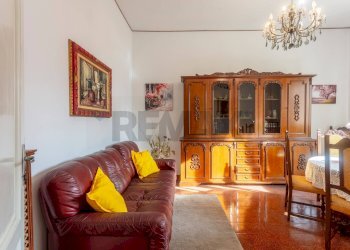 SOGGIORNO - Quadrilocale VIA FRA BARTOLOMEO
 
147, Prato - foto 15