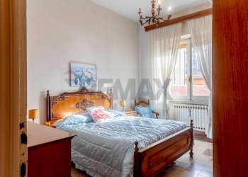 Camera / camera da letto - Quadrilocale VIA FRA BARTOLOMEO
 
147, Prato - foto 27