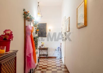 Corridoio - Quadrilocale VIA FRA BARTOLOMEO
 
147, Prato - foto 33