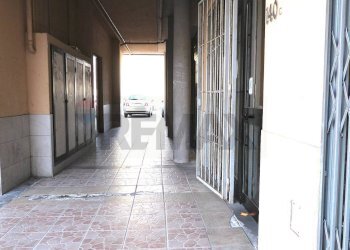 Hall / corridoio - Box Via Strozzi
 
134, Prato - foto 15