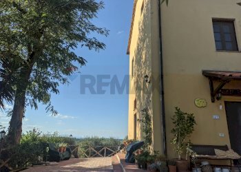 Edificio all\'aperto - Casa indipendente VIA MONTALBINO
 
10, Montespertoli - foto 4