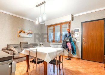 Sala da pranzo - Bilocale VIA AGNOLO FIRENZUOLA
 
48, Cantagallo - foto 7