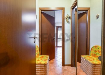 Hall / corridoio - Bilocale VIA AGNOLO FIRENZUOLA
 
48, Cantagallo - foto 10