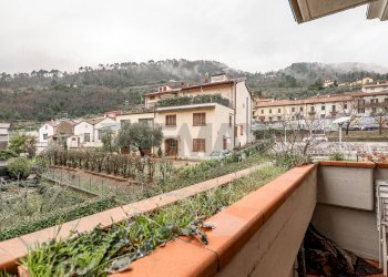 Balcone - Bilocale VIA AGNOLO FIRENZUOLA
 
48, Cantagallo - foto 20